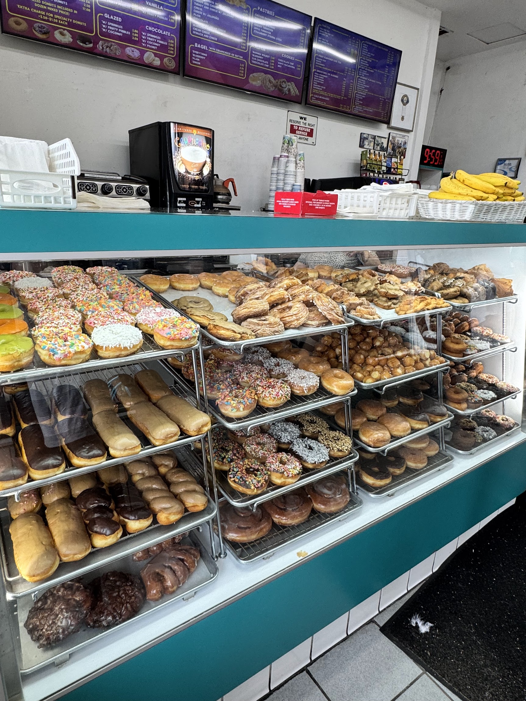 Seaside Newport Donuts